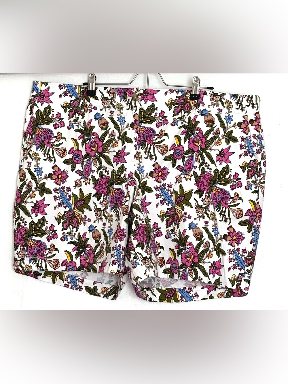 Talbots Relaxed Chino Shorts 7” Flourishing Vines Size 18W - Picture 2 of 5